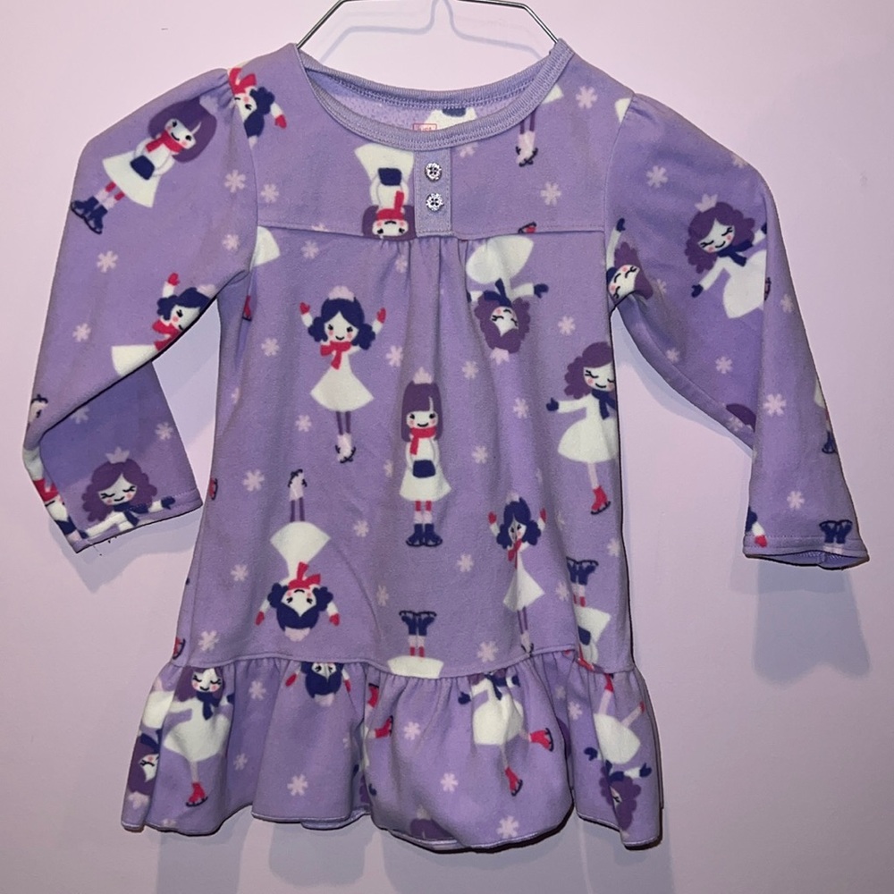 Just one you ice skater fleece pajama gown fleece size 2t 
Soft fleece‎ winter